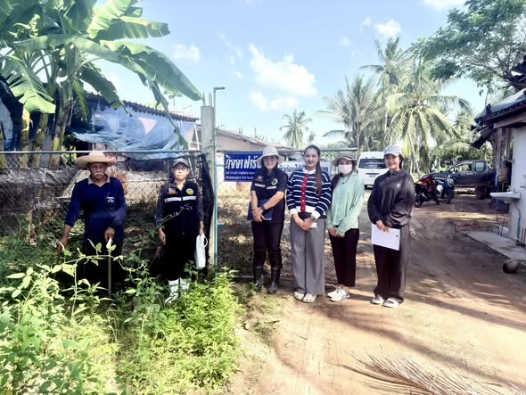 ร่วมลงพื้นที่ตรวจสอบสถานประกอบกิจการที่เป็นอันตรายต่อสุขภาพเพื่อพิจารณาออกใบอนุญาต ประเภทการเลี้ยงสัตว์(สุกรขุน) ณ หมู่ที่ 3 บ้านหัวหมากบน จำนวน 1 ฟาร์มและฟาร์มสุกรแม่พันธุ์ หมู่ที่ 5 บ้านไสขุนอินทร์ จำนวน 2 ฟาร์ม